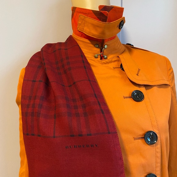 GOODBYE 🧣🧣Authentic BURBERRY London  scarf - Picture 2 of 10